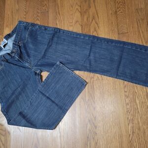 Men's Signature Levis Slim Straight Size 38 x 30 Blue Jeans